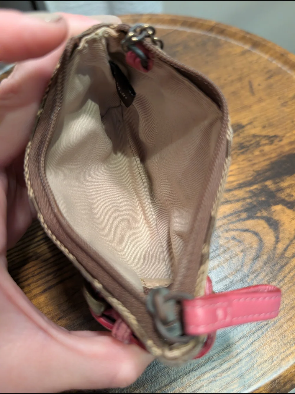 Coach classic signature